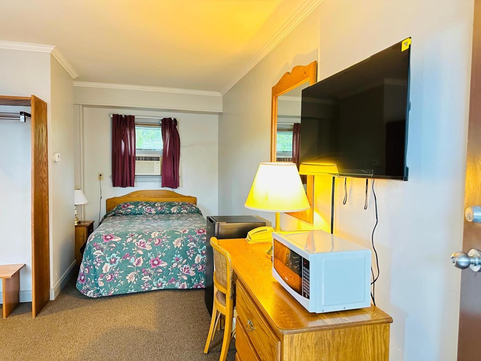 Stiles Motel Hill View Woodstock Εξωτερικό φωτογραφία