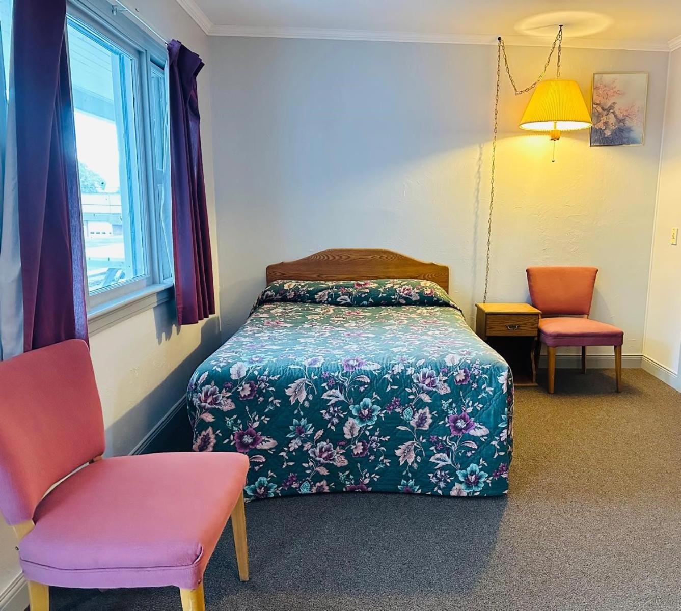 Stiles Motel Hill View Woodstock Εξωτερικό φωτογραφία