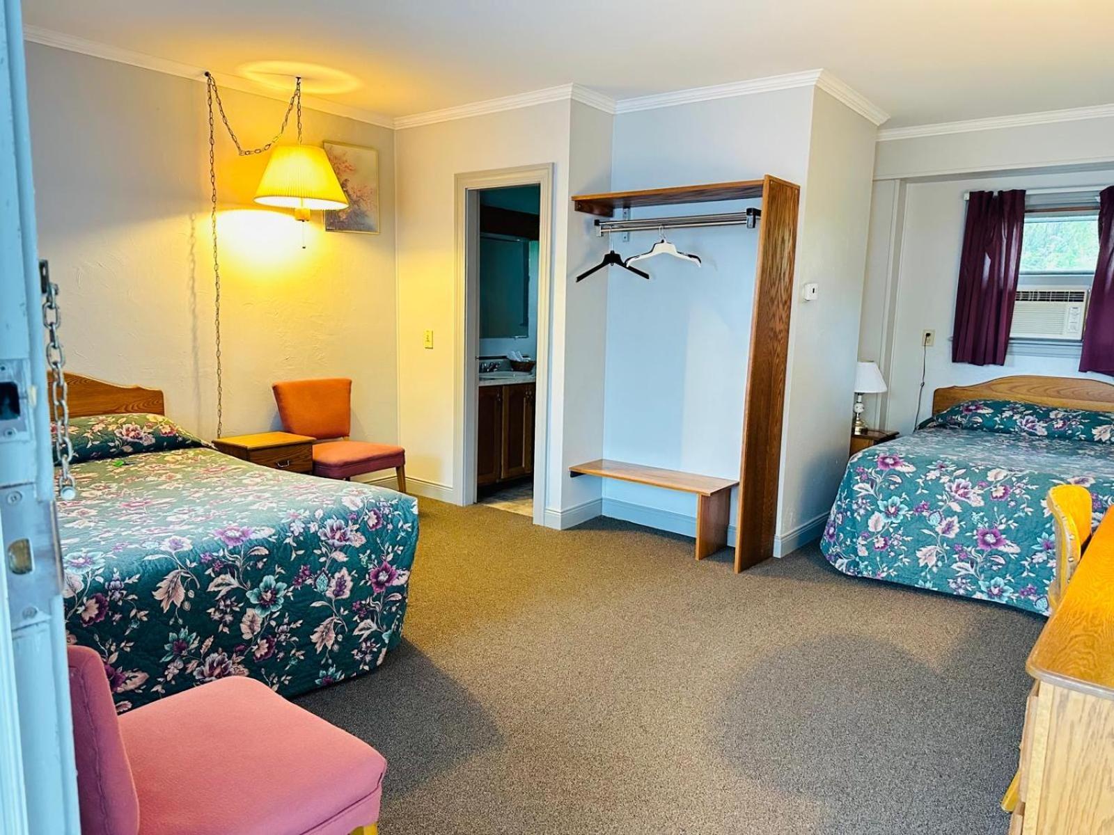 Stiles Motel Hill View Woodstock Εξωτερικό φωτογραφία