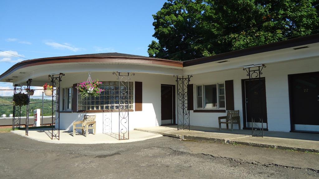Stiles Motel Hill View Woodstock Εξωτερικό φωτογραφία