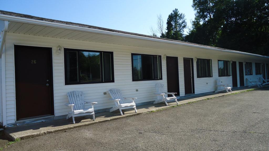 Stiles Motel Hill View Woodstock Εξωτερικό φωτογραφία